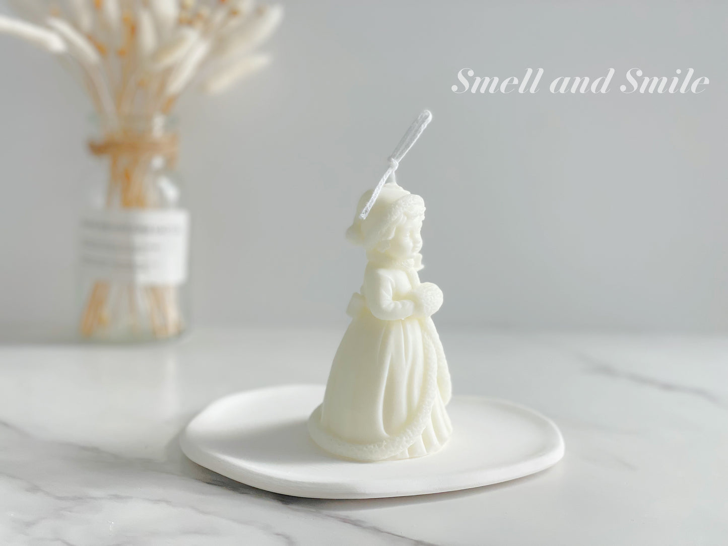 Winter Lady Vintage Sculpture Candle