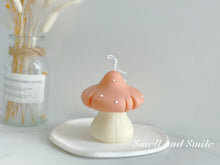 Load image into Gallery viewer, Mushroom Candle
