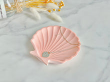 Load image into Gallery viewer, Shell Shaped Decorative Tray
